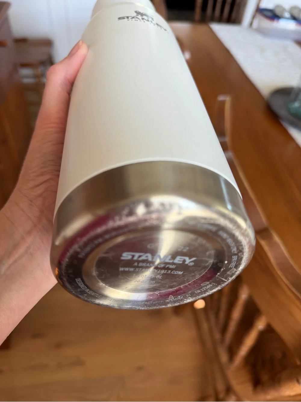 Stanley White Stainless Steel Travel Bottle - Picture 4 of 7